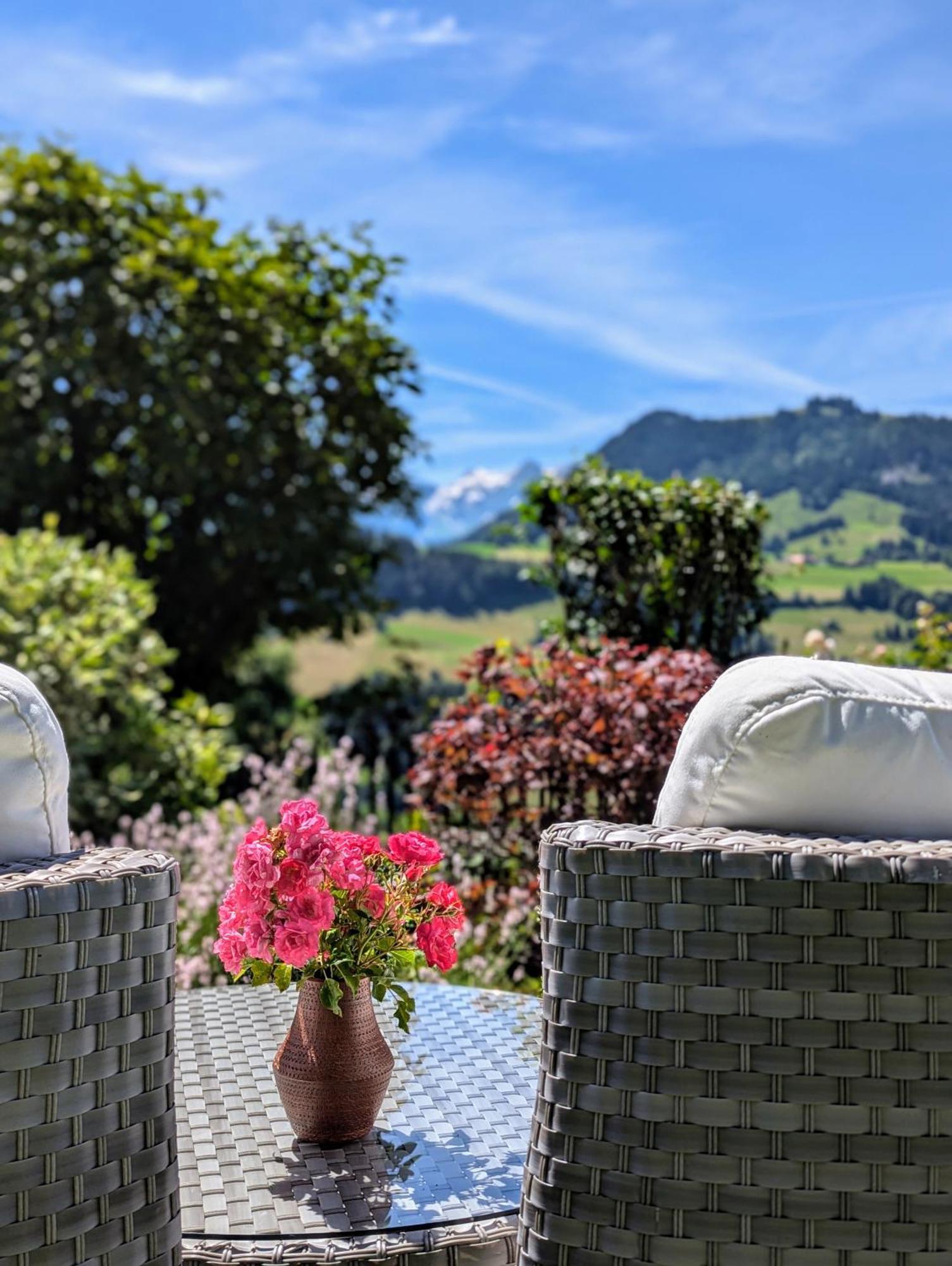 Swiss Mountain-Valley View Lodge Erlenbach im Simmental Exterior foto